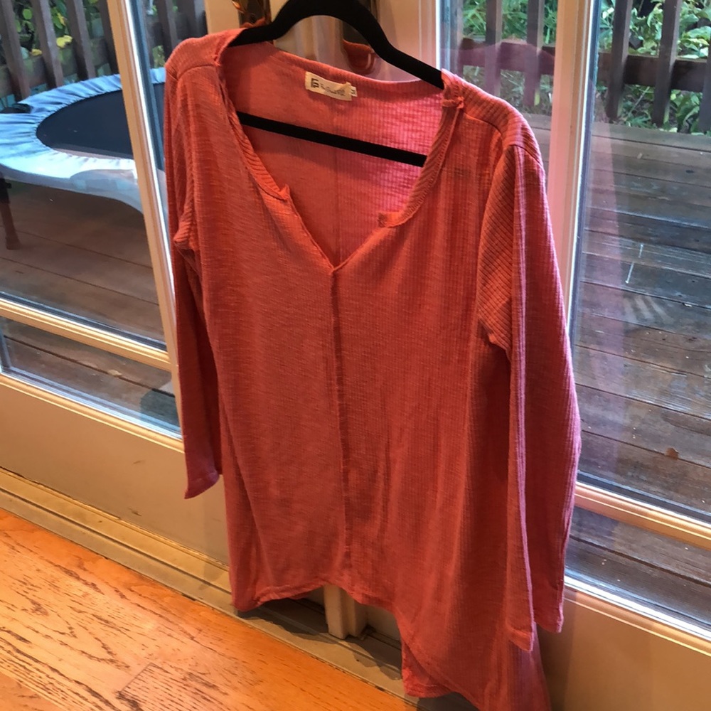 For G and PL Women Distressed Long Sleeve Top M - Picture 2 of 9